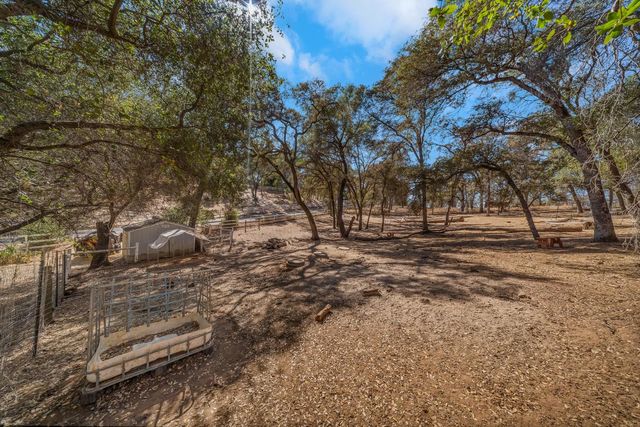 10563 Rim View Circle, Auburn, CA 95603