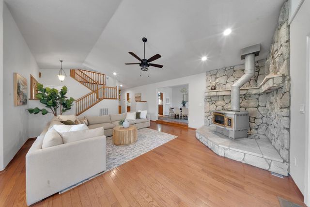 10563 Rim View Circle, Auburn, CA 95603