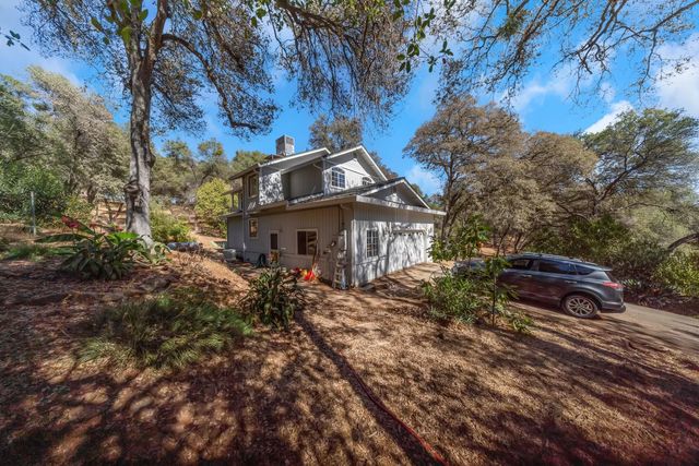 10563 Rim View Circle, Auburn, CA 95603