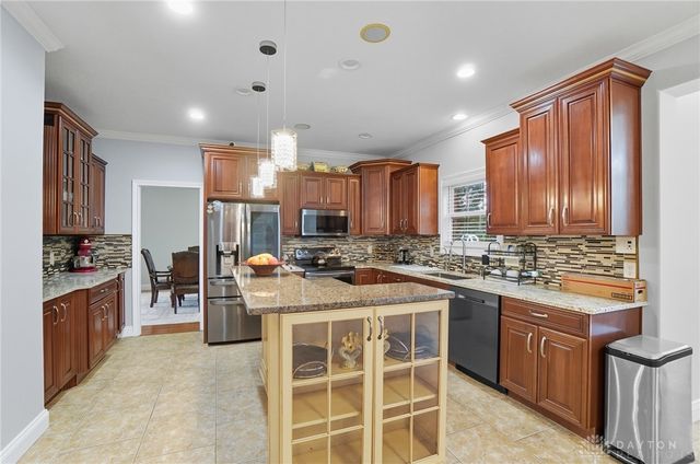 25 Sandelwood Street, Springboro, OH 45066