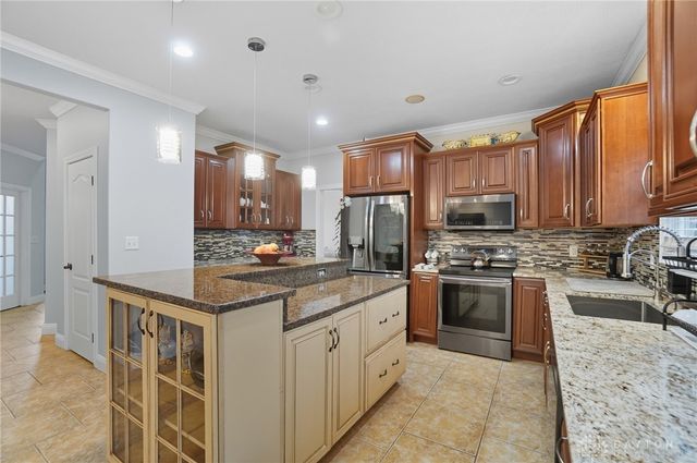 25 Sandelwood Street, Springboro, OH 45066