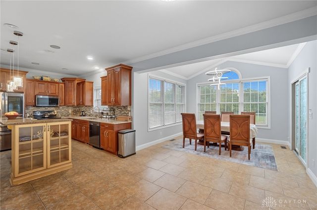 25 Sandelwood Street, Springboro, OH 45066