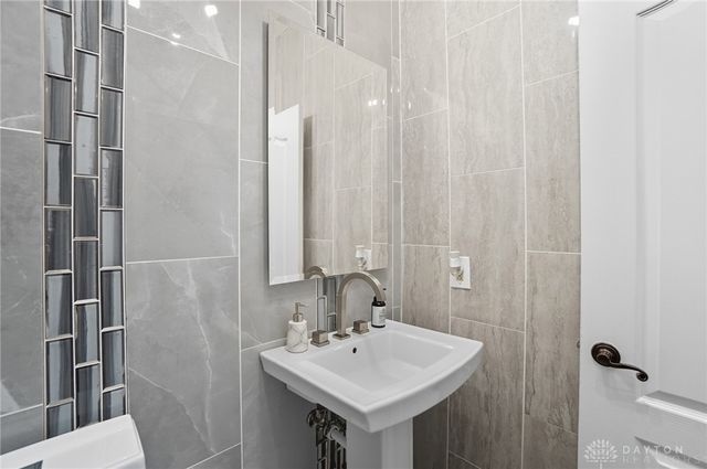 25 Sandelwood Street, Springboro, OH 45066