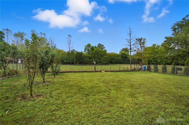 25 Sandelwood Street, Springboro, OH 45066