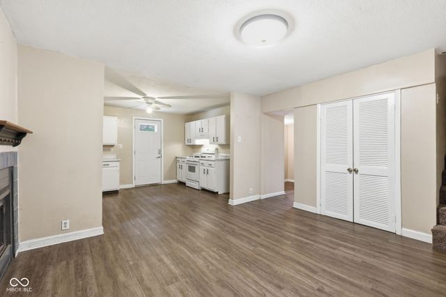 399 N Meridian Street, Greenwood, IN 46143