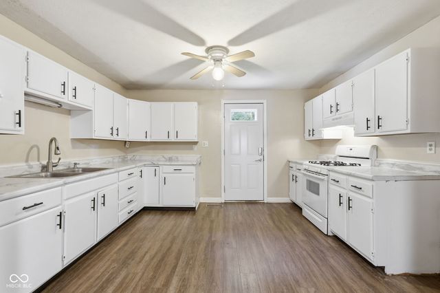 399 N Meridian Street, Greenwood, IN 46143