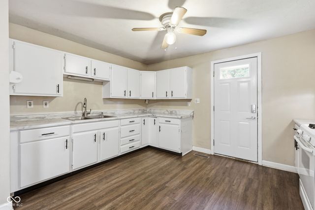 399 N Meridian Street, Greenwood, IN 46143