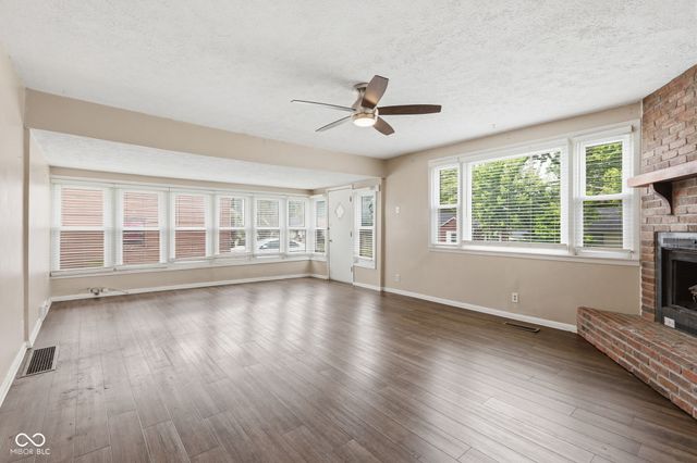 399 N Meridian Street, Greenwood, IN 46143