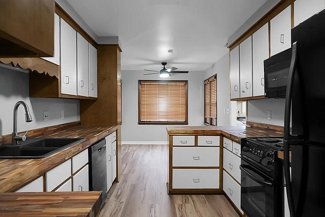 1142 Brookside Drive, Hanahan, SC 29410