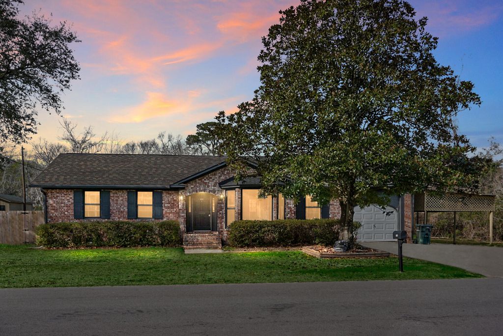 1142 Brookside Drive, Hanahan, SC 29410