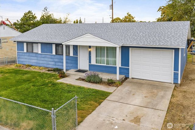 2232 W Spruce St, Moses Lake, WA 98837