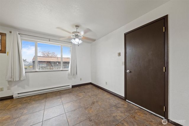 2232 W Spruce St, Moses Lake, WA 98837