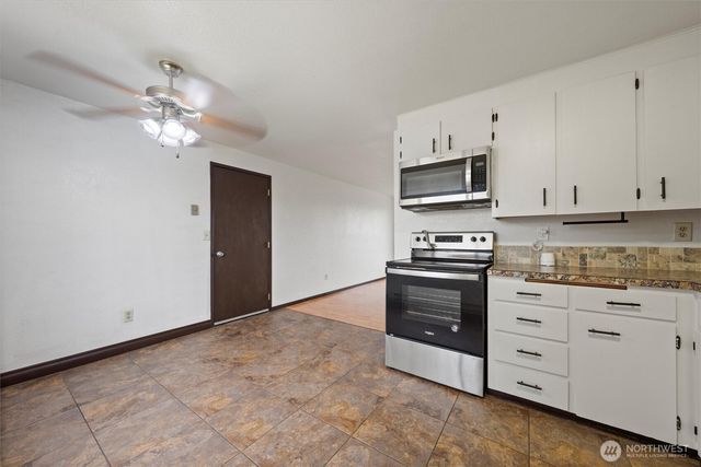 2232 W Spruce St, Moses Lake, WA 98837