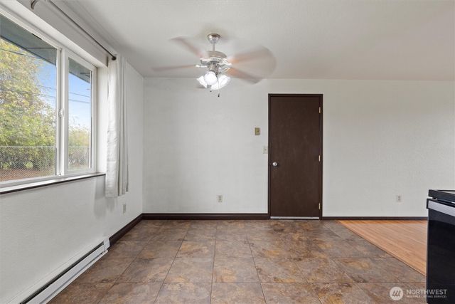 2232 W Spruce St, Moses Lake, WA 98837