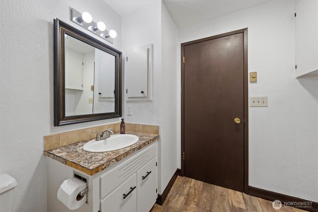 2232 W Spruce St, Moses Lake, WA 98837