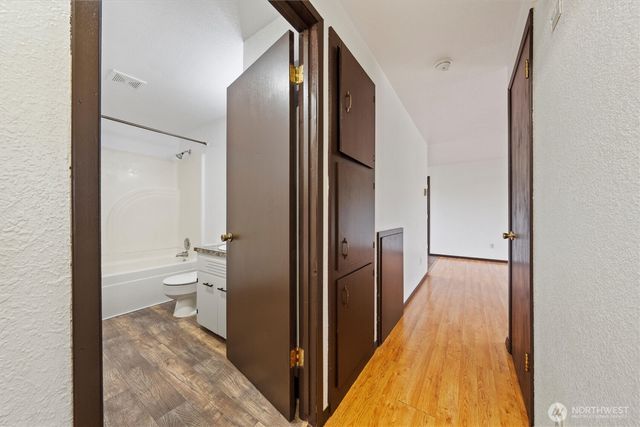 2232 W Spruce St, Moses Lake, WA 98837