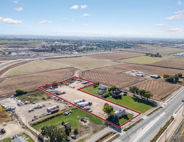 4457 E Franklin Rd, Nampa, ID 83687
