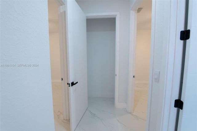 334 SW 21st Terrace, Cape Coral, FL 33991