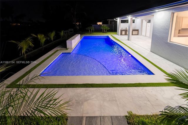 334 SW 21st Terrace, Cape Coral, FL 33991