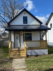 205.5 W Railroad Street, Dowagiac City, MI 49047