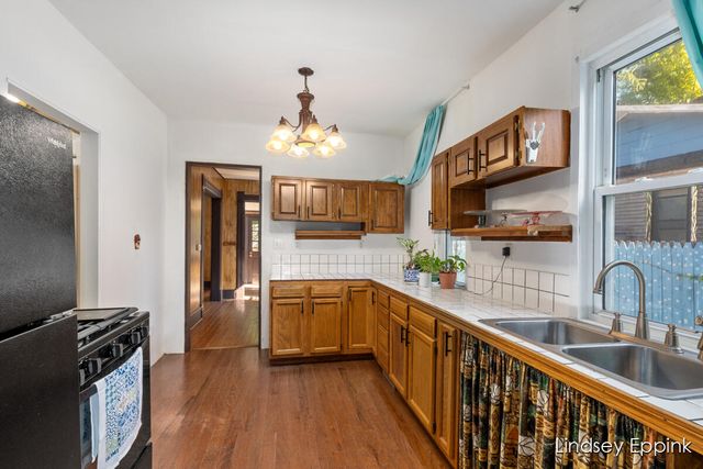 13764 W Ave E, Vicksburg, MI 49097