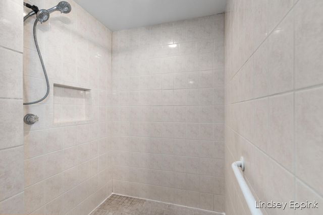 13764 W Ave E, Vicksburg, MI 49097
