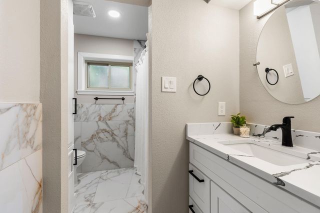 4423 Apollo Street, Houston, TX 77018