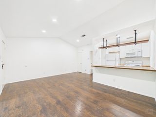 1305 Hollow Creek Drive 3, Austin, TX 78704