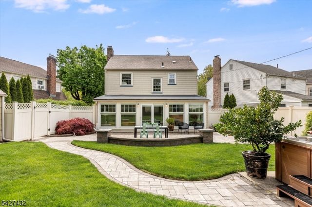 52 Sommer Ave, Glen Ridge Boro Twp., NJ 07028