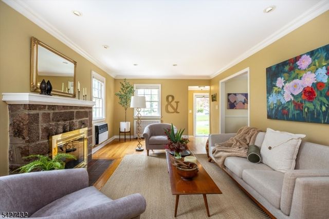 52 Sommer Ave, Glen Ridge Boro Twp., NJ 07028