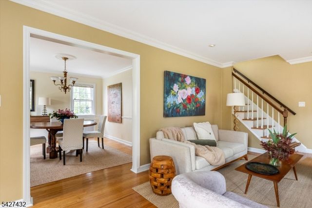 52 Sommer Ave, Glen Ridge Boro Twp., NJ 07028