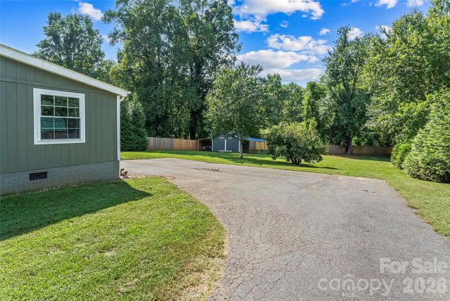2495 Piney Road, Morganton, NC 28655