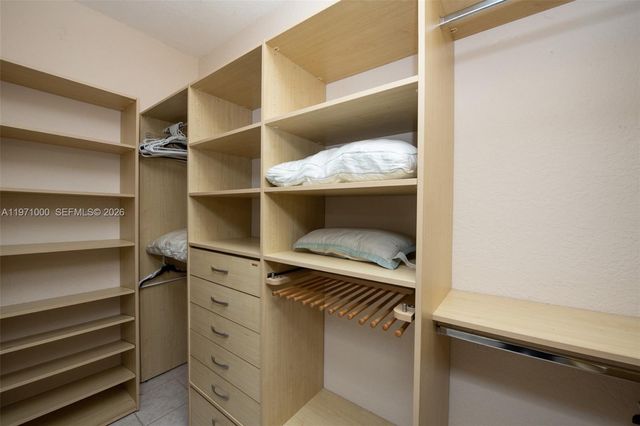 10770 NW 66th St 309, Doral, FL 33178