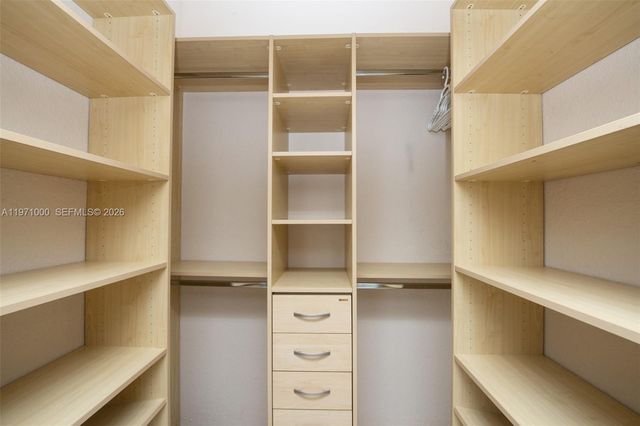 10770 NW 66th St 309, Doral, FL 33178