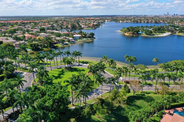 10770 NW 66th St 309, Doral, FL 33178