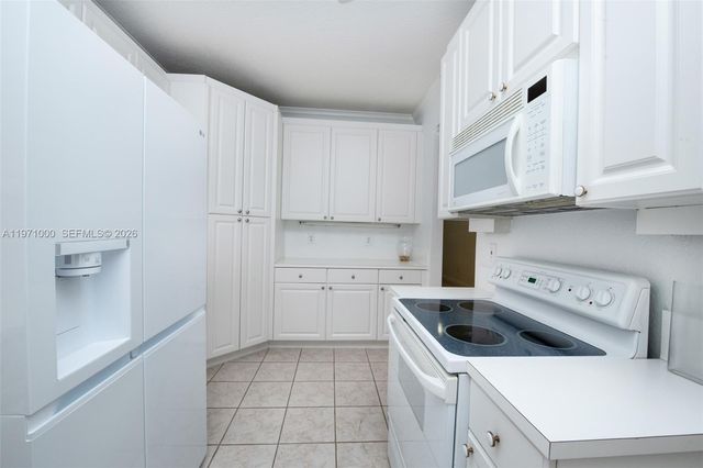 10770 NW 66th St 309, Doral, FL 33178