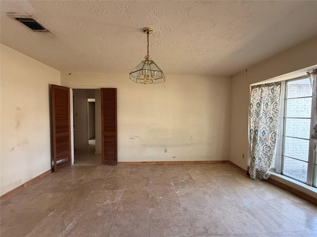 11807 Sharpview Drive, Houston, TX 77072