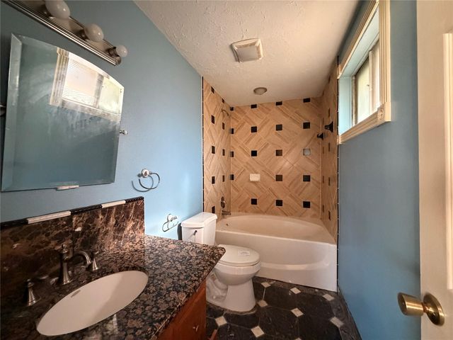 11807 Sharpview Drive, Houston, TX 77072