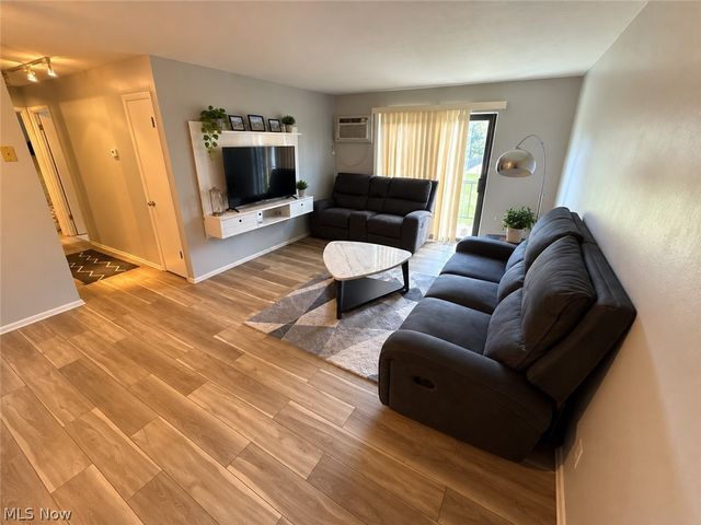 23865 David Drive 204, North Olmsted, OH 44070