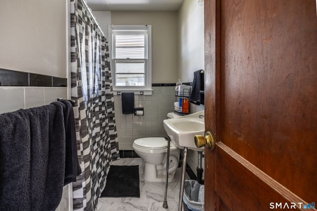 150 Trumbull Avenue, Bridgeport, CT 06606