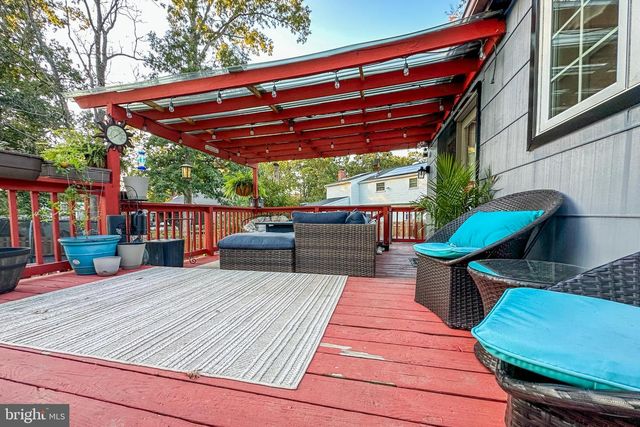 1605 PIN OAK RD, Williamstown, NJ 08094