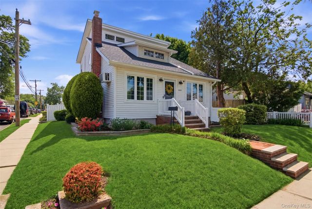 1615 Estelle Avenue, Elmont, NY 11003