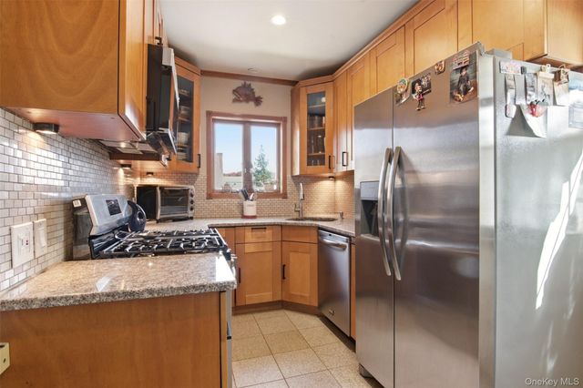 1615 Estelle Avenue, Elmont, NY 11003