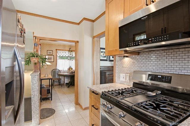1615 Estelle Avenue, Elmont, NY 11003