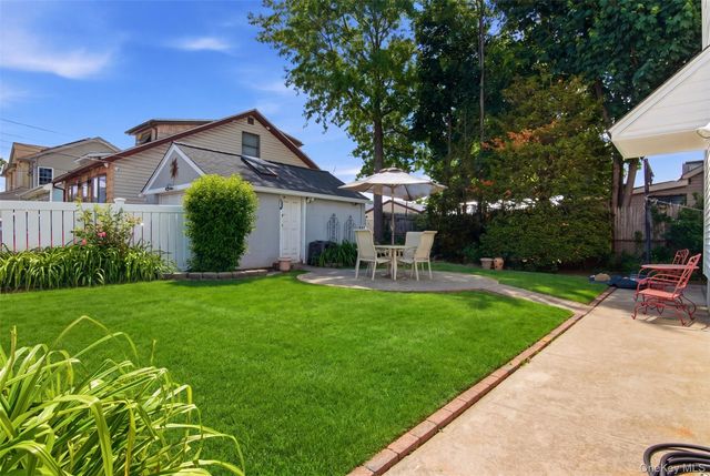 1615 Estelle Avenue, Elmont, NY 11003