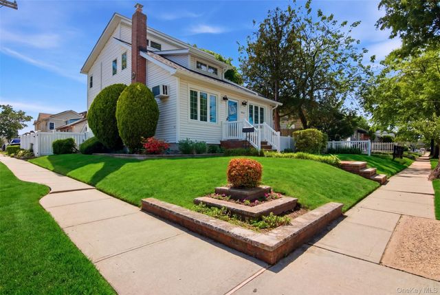 1615 Estelle Avenue, Elmont, NY 11003