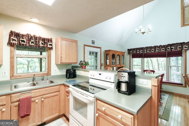 805 Tomahawk Trail, Blairsville, GA 30512