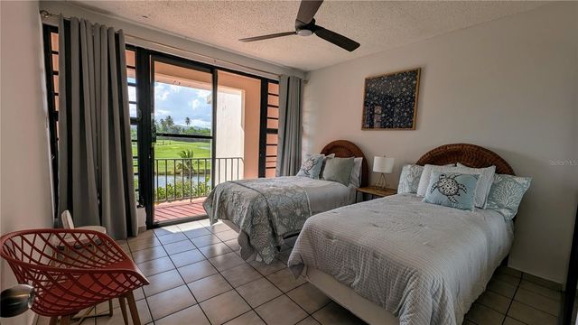 185 CANDELERO DRIVE 671, Humacao, PR 00791