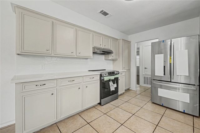 556 Vista Dr, Odem, TX 78370