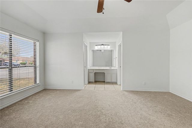 556 Vista Dr, Odem, TX 78370